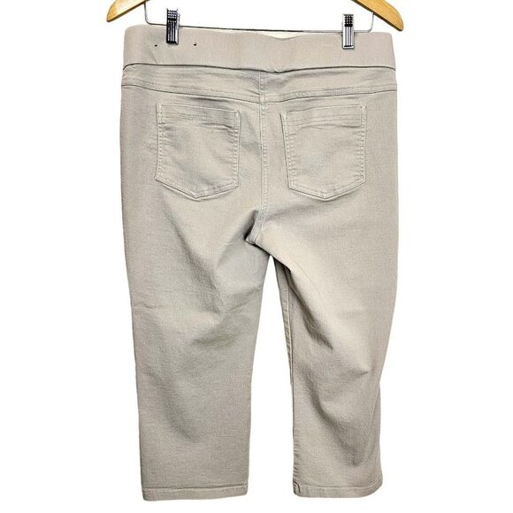 Kim Rogers Pants - Kim Rogers Khaki Capri Pull-On Pants Size 8